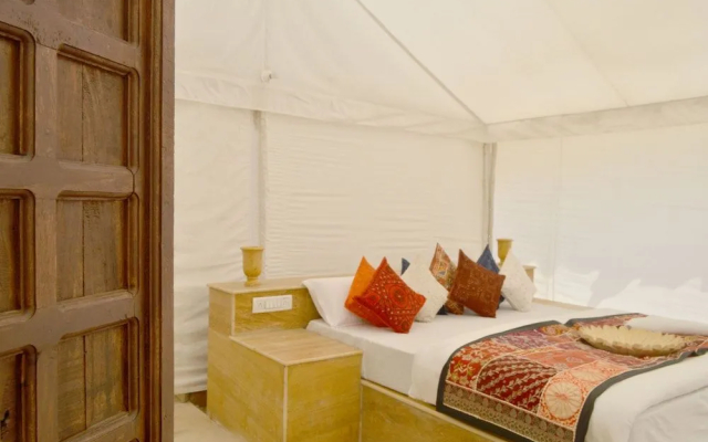 Desert Gateway Resorts