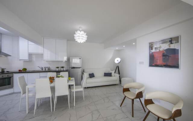 Larnaca Finikoudes Suite 405