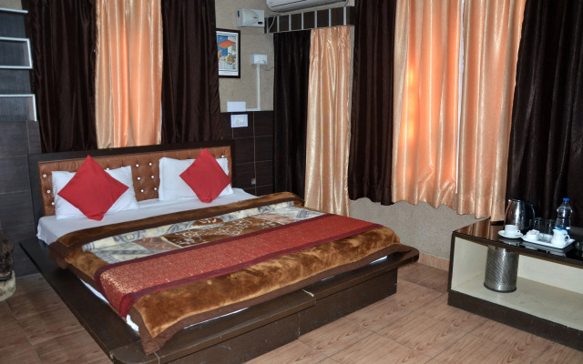 Hotel Plaza Residency