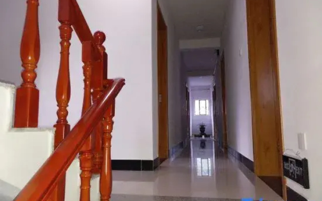 Jing Ziyuan Resort Hotel