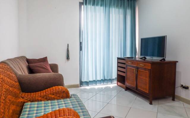 Spacious Classic 1BR Apartment at Taman Beverly