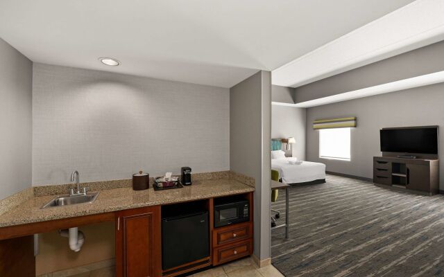 Hampton Inn & Suites Poughkeepsie