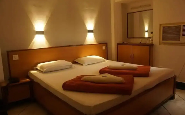SUbhash Hotel