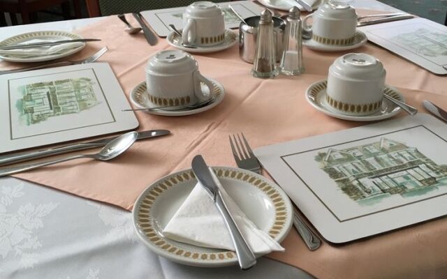 Ivydene Hotel