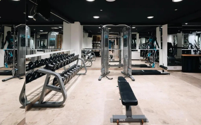 Crowne Plaza Madrid - Centre Retiro by IHG