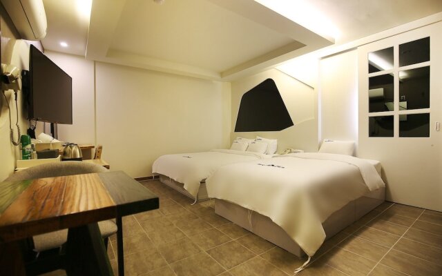 Modern Hotel