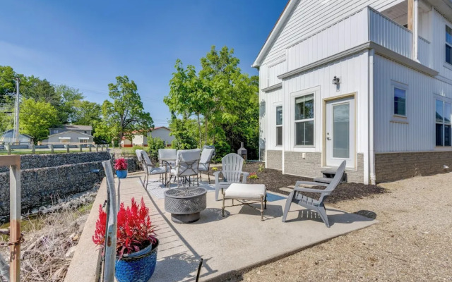 Steps to Buckeye Lake: Family-friendly Home