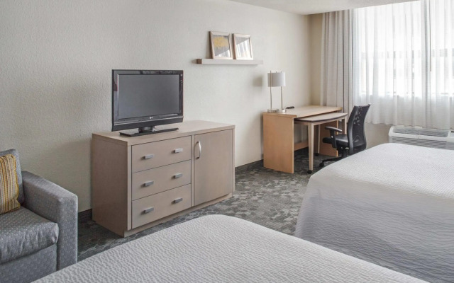 Courtyard by Marriott Columbus Downtown