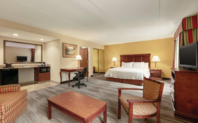Hampton Inn & Suites Williamsburg Historic District