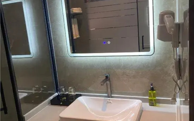Jinping BoLin Hotel