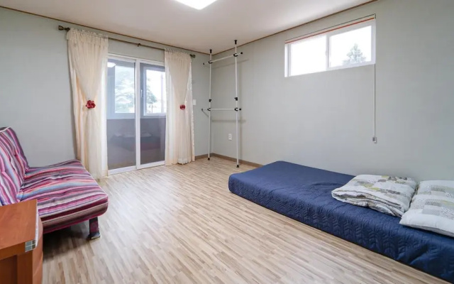 Seogwipo Haemil Dokchae Pension