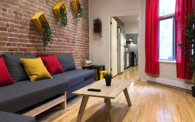 3-Bedroom Apartment on Montreal’s St-Denis Street