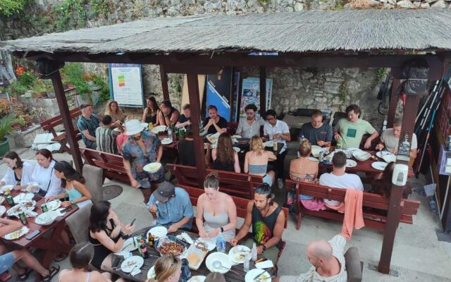 Montenegro Hostel 4U Party