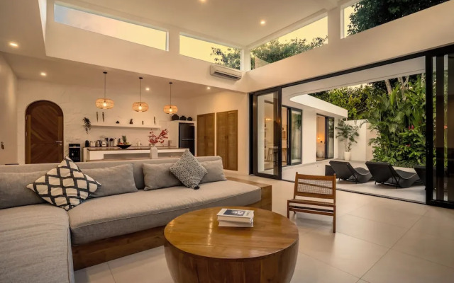 Villa Barsa by Alfred in Bali