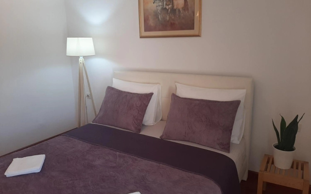 Guest House NO 13