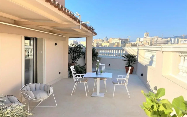 Lamaro Hotel