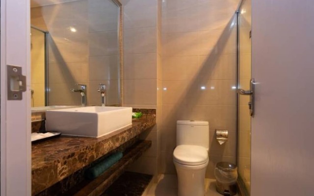Shine Apartment