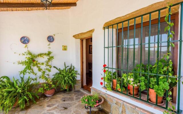 Los Huertos Antequera - La Higuera by Ruralidays