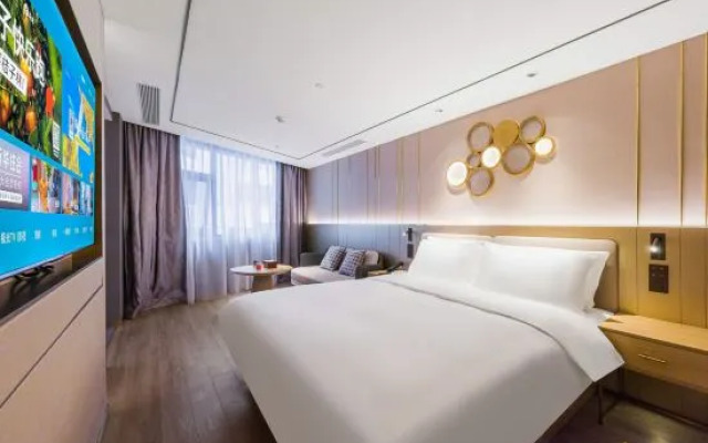 Orange Hotel (Shanghai Xujiahui Stadium)