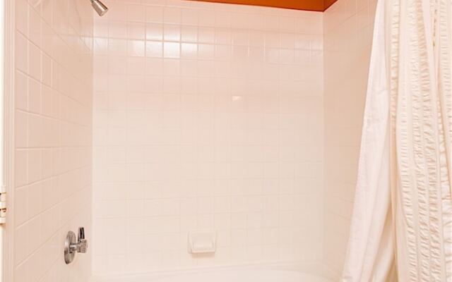 Restful 1 BR by Casago