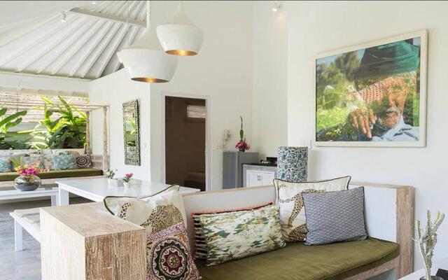 Gili Khumba Villas