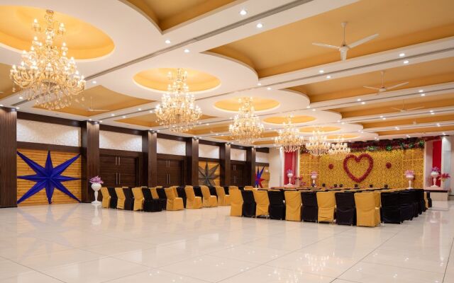 Capital O 19528 Hotel Park Palace