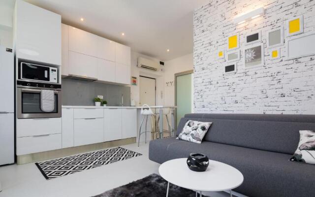 Old City Luxury Apartment Iris