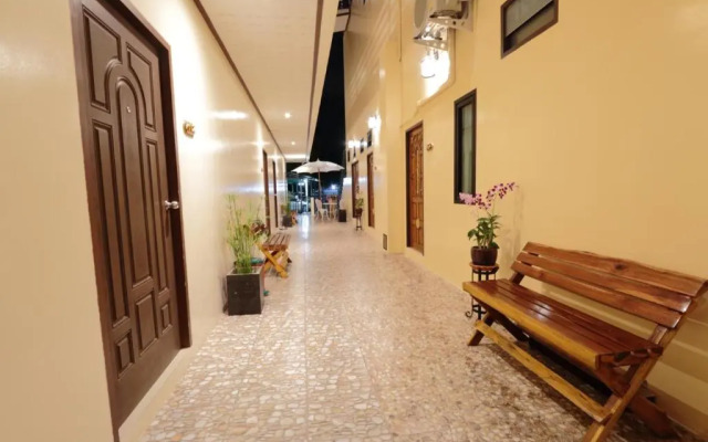 BS Airport Residence