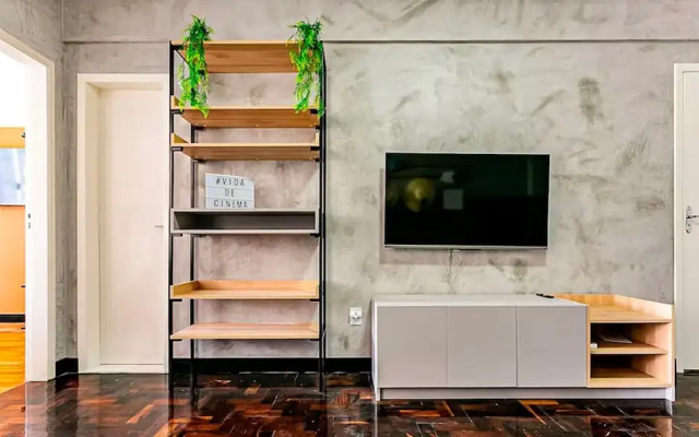 Practical Apt in Downtown 350m SC Museum Cat406