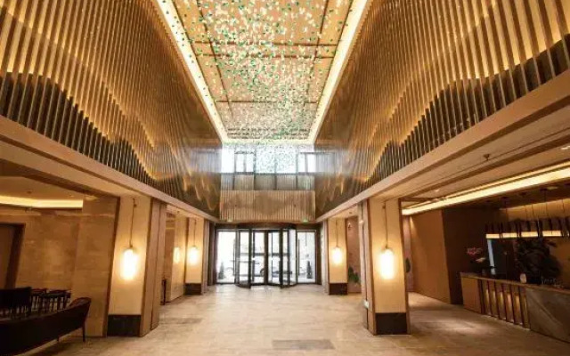 Anji Greenland The QUBE Hotel