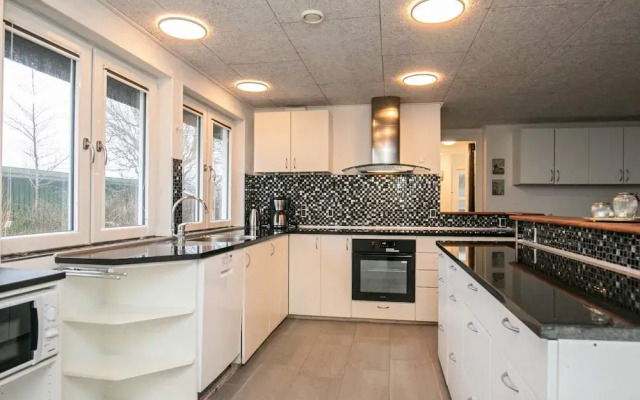 12 Person Holiday Home in Vinderup-by Traum