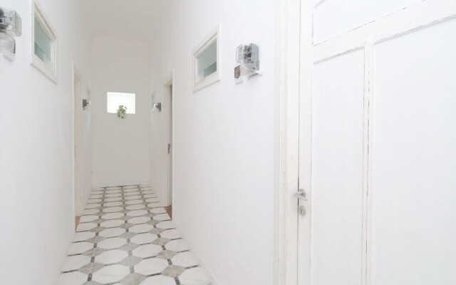 Airy Citraland East Wood Satu 5 Surabaya