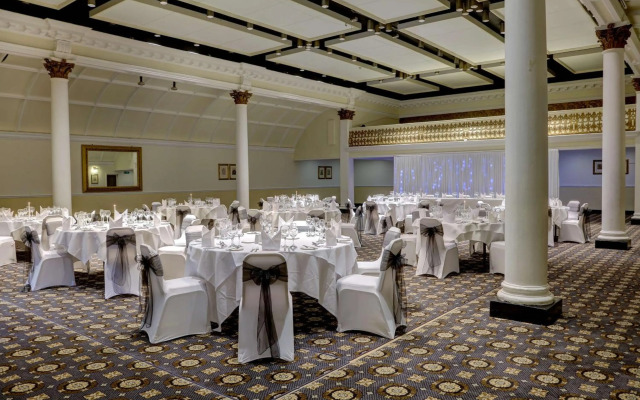 Crown and Mitre Hotel