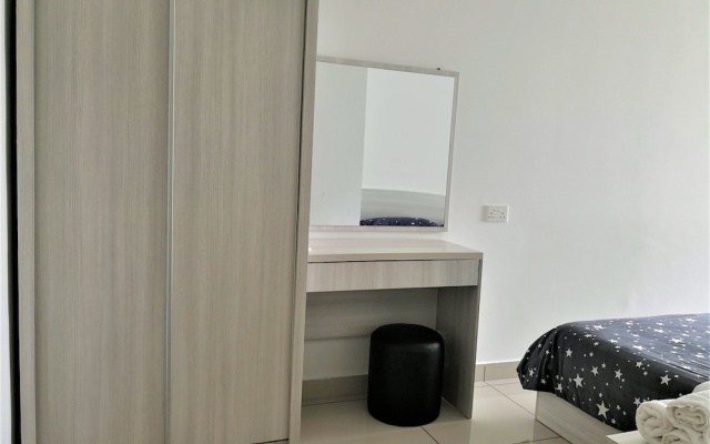 Mansion One – Guest Rooms – George Town