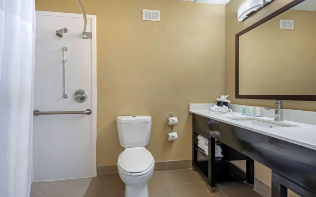 Clarion Hotel Conference Center Lexington North