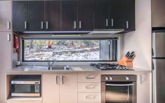 Yarrangobilly Caves House