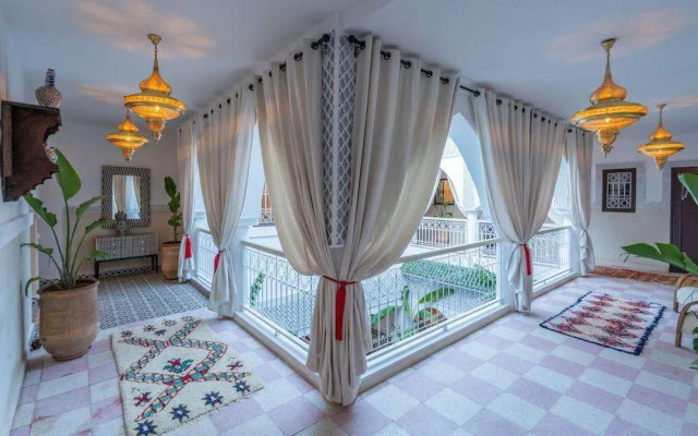 Zwen Zwen Boutique Hotel Rooftop & Spa