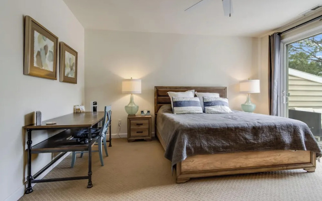 Smithfield Court 2 #102