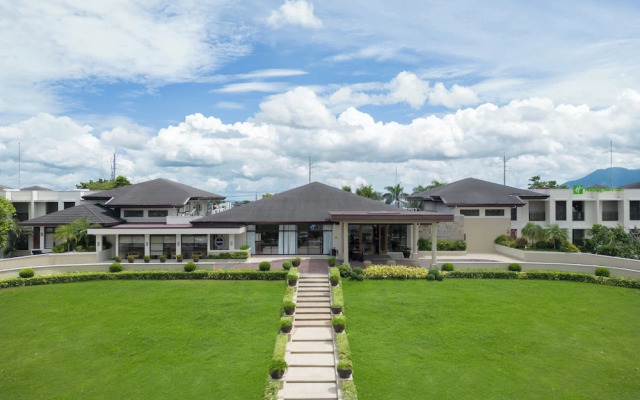 Holiday Inn & Suites Batangas Limapark by IHG