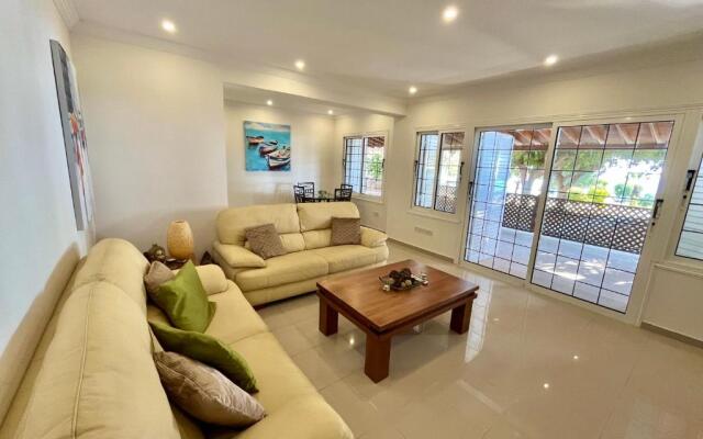 Dream Beachfront Bungalow