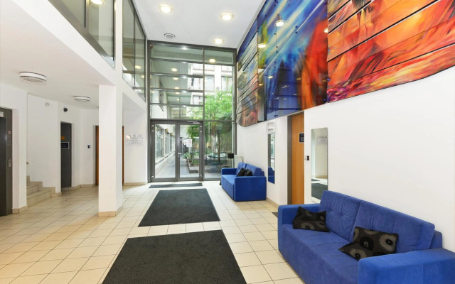 Quality Point Apartments 0-24 reception