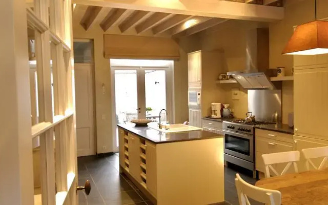Casa Brujas I