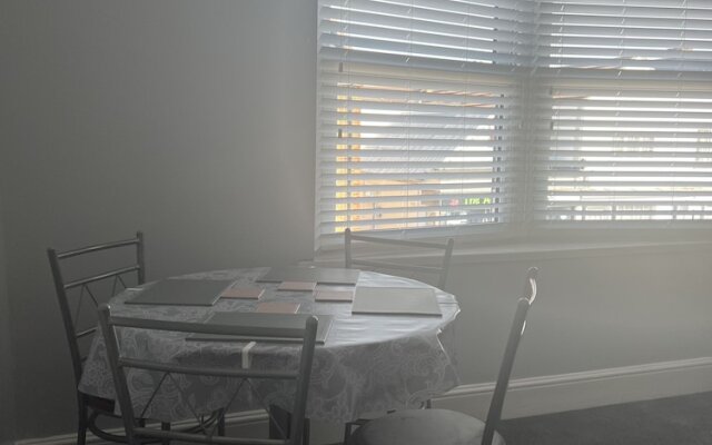 Spacious 1-bed Apartment in the Heart of Herne Bay
