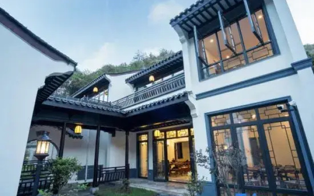 Luoman Shijia Homestay