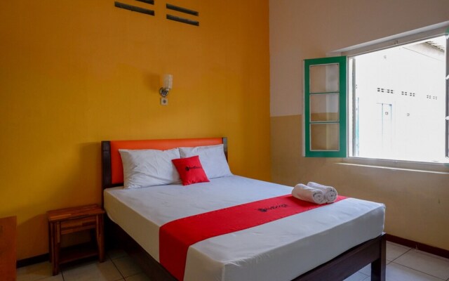 Putra Jaya Hotel by RedDoorz