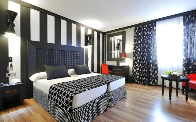 Salles Hotel Aeroport de Girona