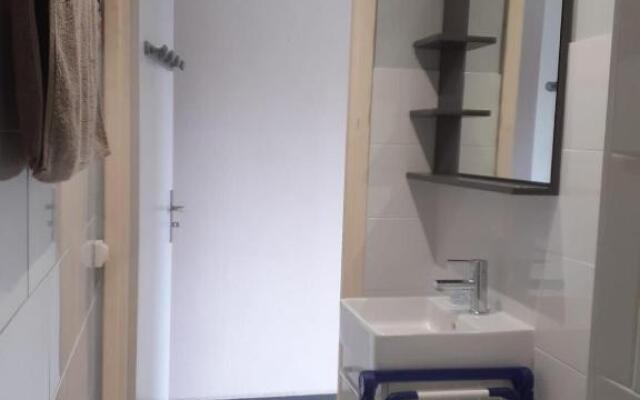 Studio 200 meters from the main beach