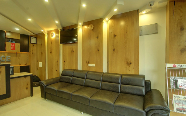 OYO 26698 Hotel Shringar Palace