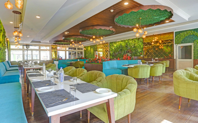 Townhouse Oak ISBT Formerly the Hotel Horizon