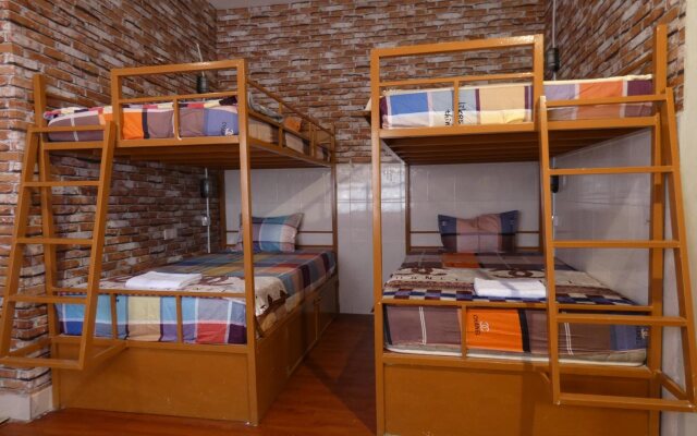 Pich Guest House